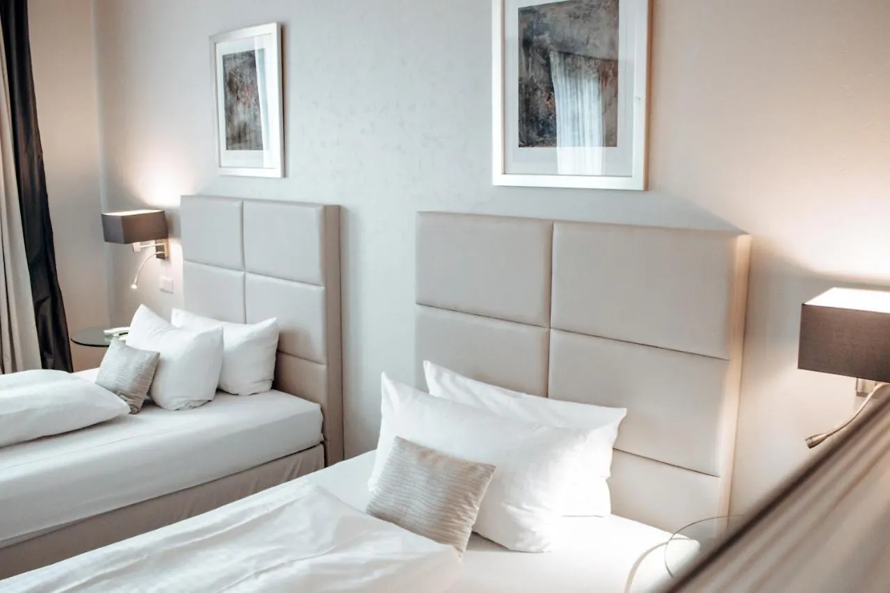 Otel Clostermanns Hof Niederkassel